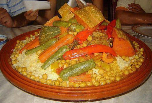 "Le Couscous et la Pastèque" envoient des dizaines d'invités à l'hôpital à Zagora