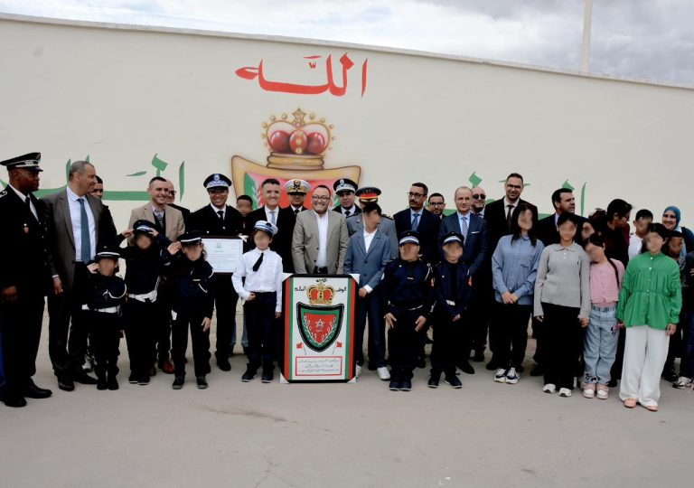 Les pensionnaires d'un foyer de bienfaisance de Nador partagent l'anniversaire de la police