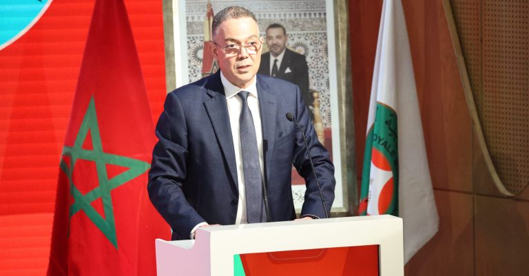 Fouzi Lekjaa présente ses condoléances à la famille de l'ancien président de la "Fédération de football" El Fassi Fihri