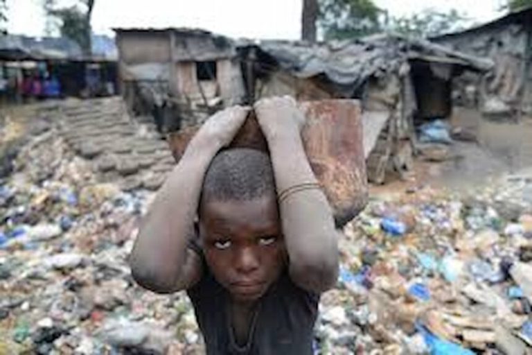 Le chaos dans lequel vit l'afrique du sud l'oblige à s’octroyer un prêt d’un Milliard de Dollars de chez les BRICS