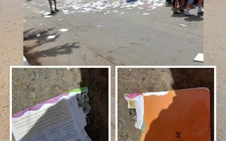 Le phénomène de la déchirure des manuels scolaires : une sonnette d'alarme sur les valeurs de citoyenneté et la responsabilité éducative