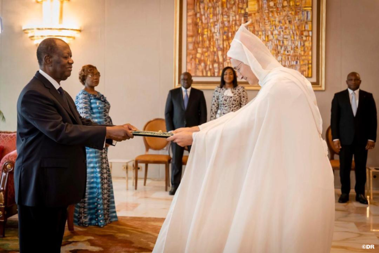 L'ambassadeur du Maroc en Côte d'Ivoire présente ses lettres de créance au président du pays