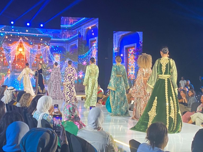 El Jadida accueille le mariage de la caftan marocain en présence de stars de l'art et de la mode