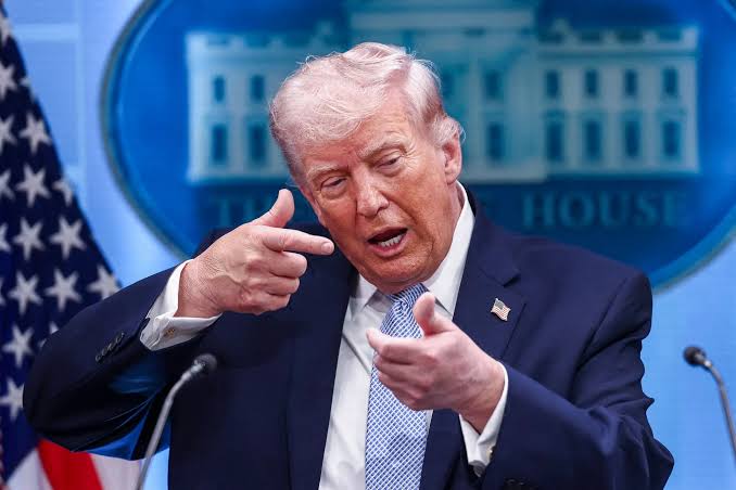 Trump : Je suis plus fort qu'Hitler, Napoléon et Gengis Khan... et Netanyahu sous contrôle