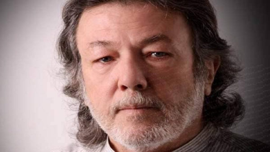 Un artiste égyptien perd la vue après une crise de santé