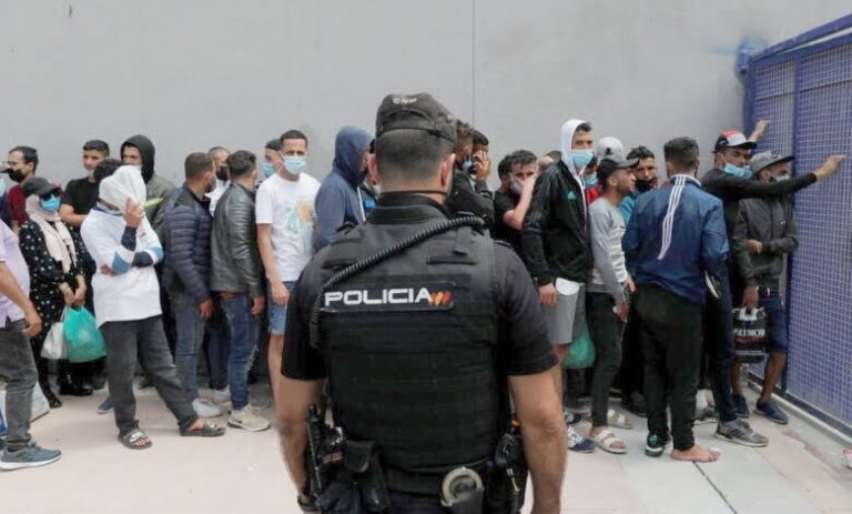 Le Parlement européen approuve la détention des migrants dans des centres hors d'Europe