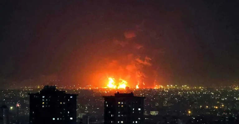 Explosions secouent l'Iran.. et l'armée américaine annonce le début de nouvelles attaques