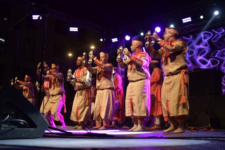 Casablanca vit au rythme de Gnawa à l'ouverture de la 14ème édition du festival « Étoiles de Gnawa »