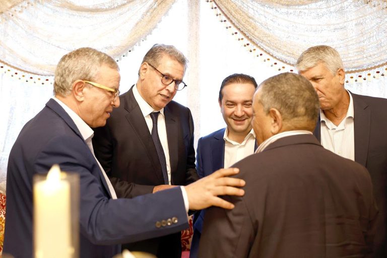 En présence de Chouki et Akhannouch, les "Libéraux" renforcent leur mobilisation dans la région de l'Est et affirment leur proximité continue avec les citoyens