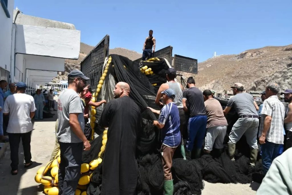 Al Hoceïma.. Un navire dans le port d'Al Hoceïma lance le programme de filets spéciaux pour contrer le "Necro"