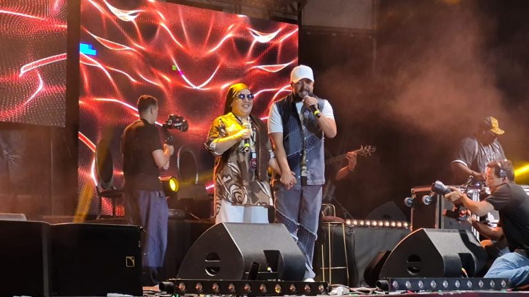 Oujda : Dozi enflamme les foules et célèbre la talentueuse Houria Amal sur la scène du Festival Raï
