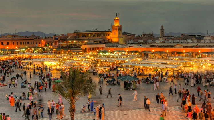 Fatima Zahra Amor reconnaît la hausse du coût du tourisme intérieur et dévoile le plan du ministère pour encourager les touristes marocains