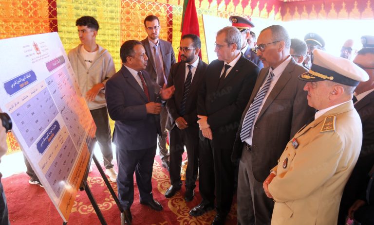 Dakhla.. Lancement de projets dans les domaines de l'eau et de l'éducation à l'occasion de la Fête du Trône