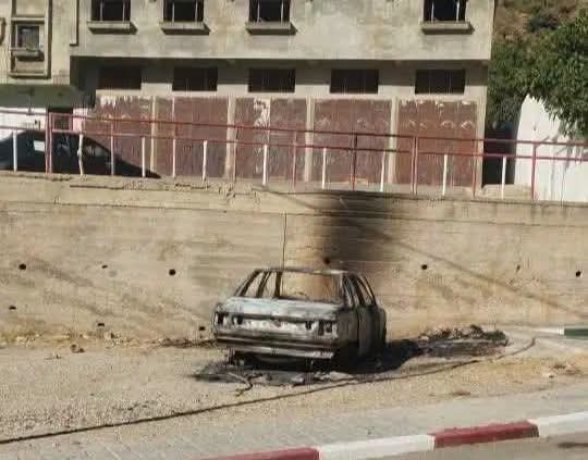 Al Hoceïma.. Alerte de sécurité à Beni Bounsar après l'incendie d'un véhicule utilitaire