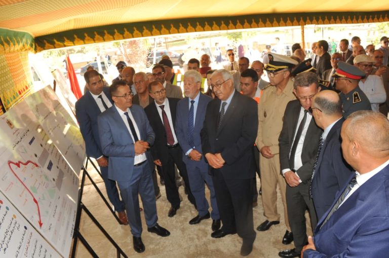 Meknès.. 200 millions de dirhams pour la réhabilitation des routes et de l'éclairage par la société Fès Région Aménagement