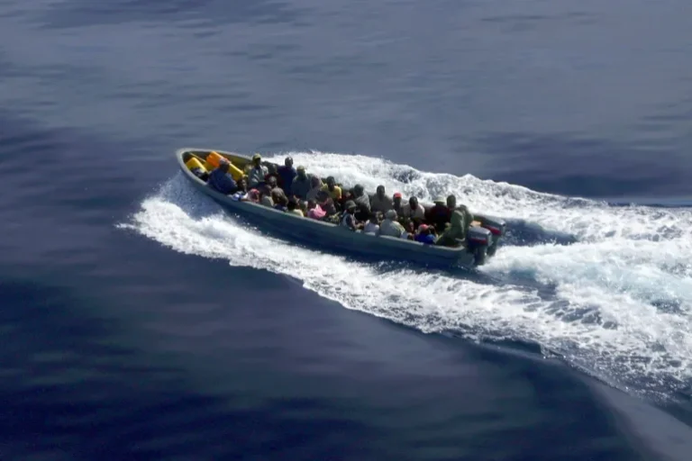 Perte de 12 migrants après leur départ d'Algérie vers l'Espagne