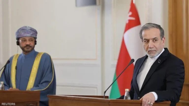 Oman et l'Iran discutent d'un corridor maritime temporaire via Hormuz