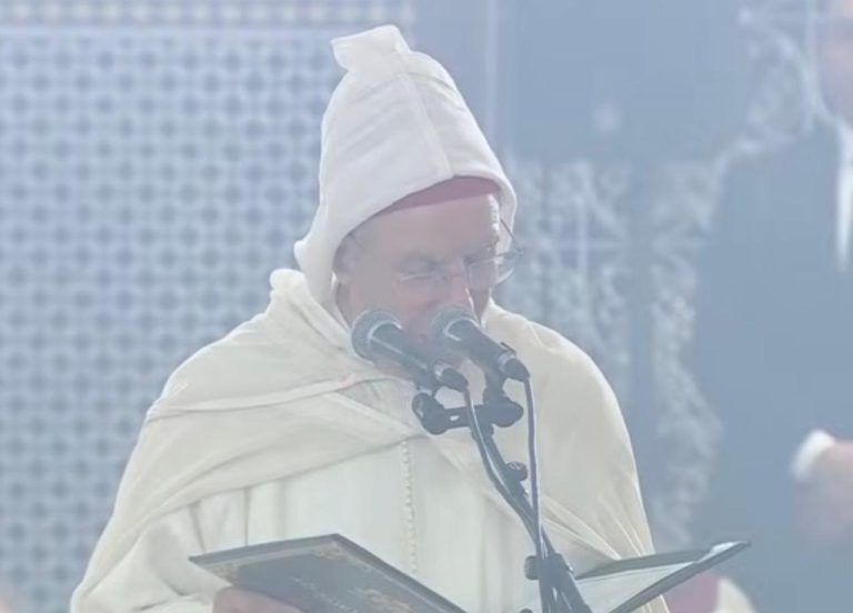 Mention de Ceuta occupée dans un discours religieux devant le Roi Mohammed VI, suscitant la controverse dans les médias espagnols