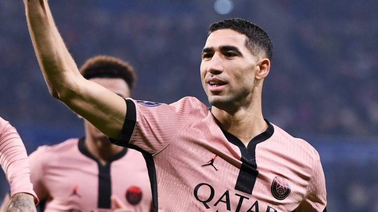 Achraf Hakimi champion de la Super Coupe d'Europe avec le Paris Saint-Germain