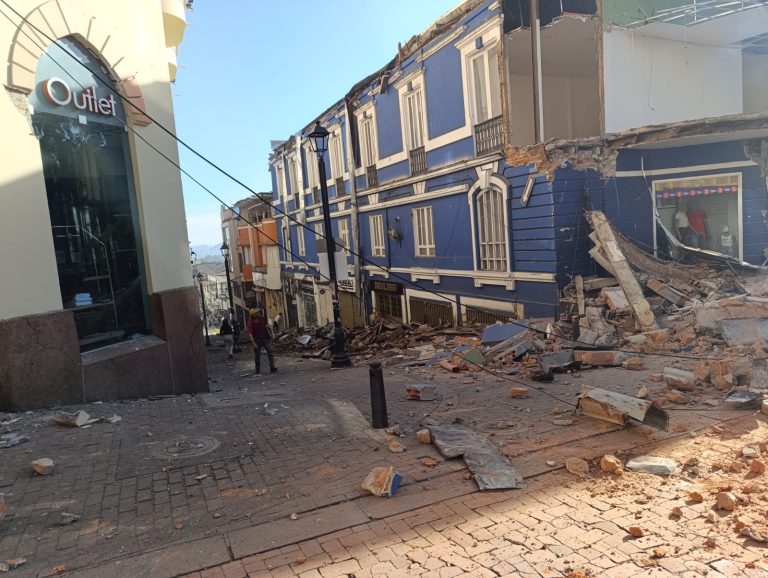 Un séisme de magnitude 7,4 frappe la Colombie