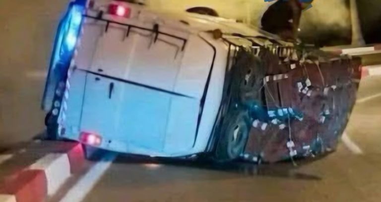 Renversement d'un camion à l'entrée d'Al Hoceima mobilise les autorités
