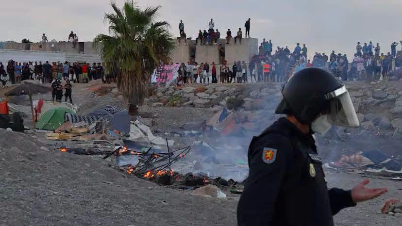 Complices des autorités de Sebta occupée alimentent les agressions des gangs d'extrême droite contre les migrants et les militants