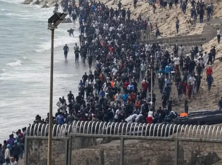 Reprise de l'activité des réseaux de passeurs de migrants depuis Ceuta occupée