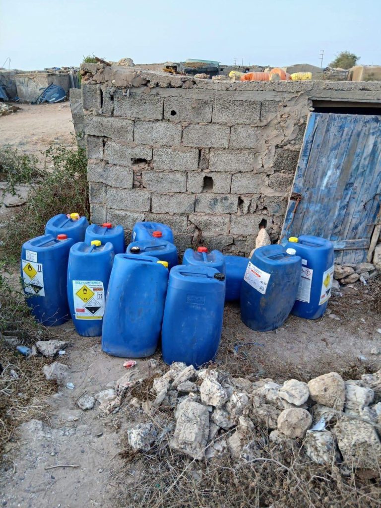 HIBAPRESS déjoue une tentative d'immigration clandestine sur les côtes de Essaouira et saisit une tonne et demie d'essence