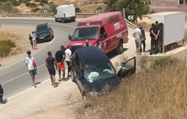 Accident de la circulation dans le douar Tamjout, dans la région de Nador, transfère deux personnes à l'hôpital d'Ajdir