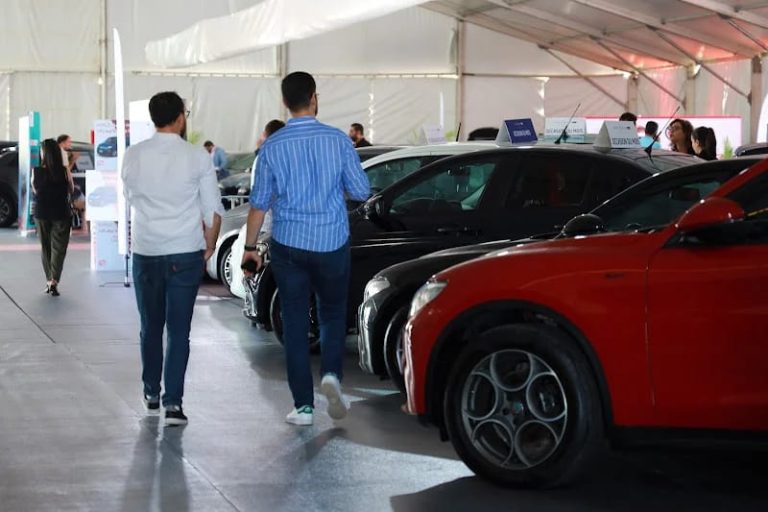 La hausse des prix des carburants pousse les Marocains vers les voitures électriques