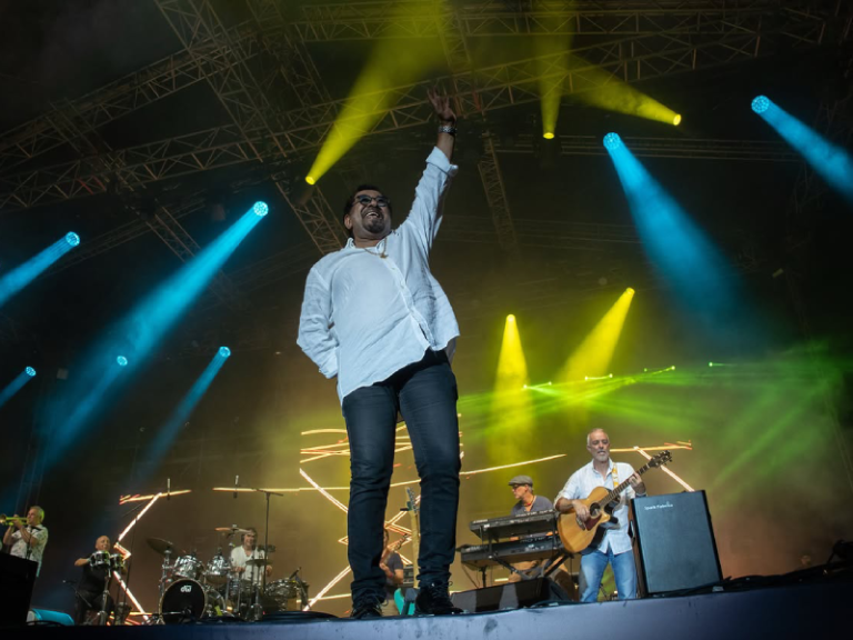 Cheb Khaled félicite le Roi Mohammed VI à l'occasion de la Fête de la Jeunesse