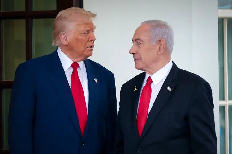 Trump fait pression sur Israël pour empêcher une escalade en Syrie et en Iran
