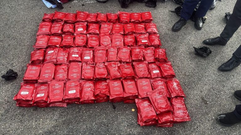 Saisie d'une tonne de tabac à chicha de contrebande dans un café du quartier Gueliz à Marrakech