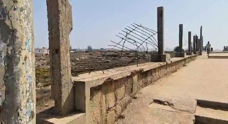Al-Harhoura.. La détérioration de la corniche suscite l'indignation des habitants et des appels à l'intervention