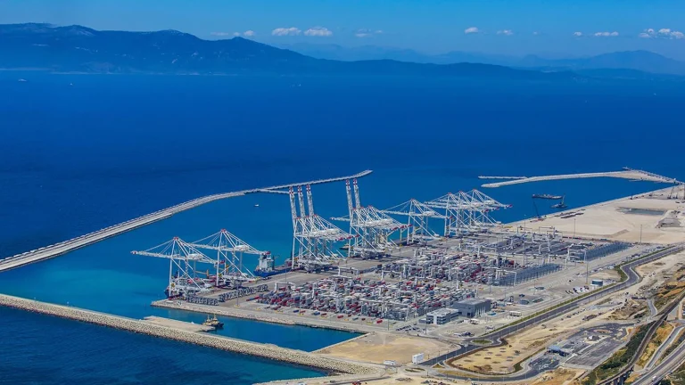 Rapport international : Le port Tanger Med renforce l'ascension du Maroc en tant que puissance industrielle en Afrique