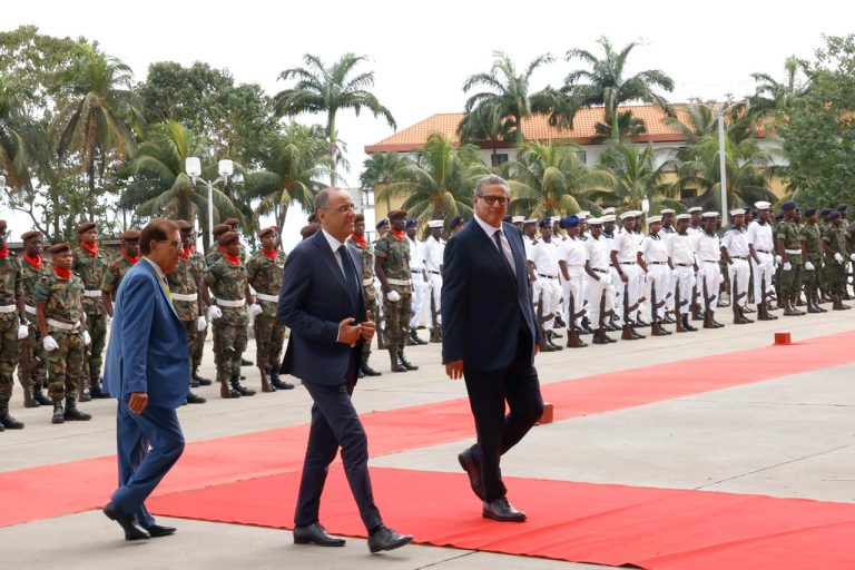 Aziz Akhannouch représente le Roi à la cérémonie d'investiture du président de Sao Tomé-et-Principe