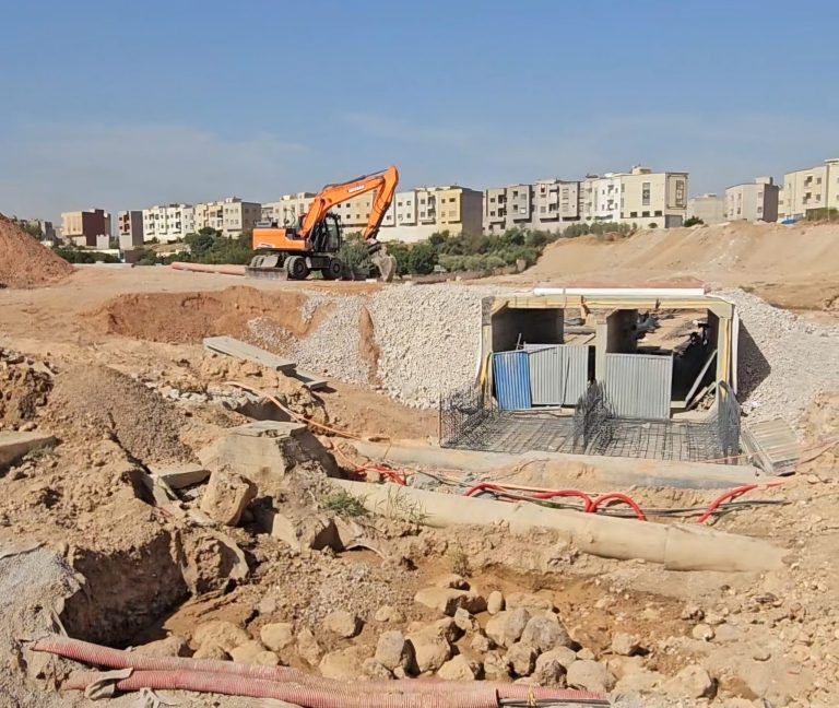 La société GTR accélère les travaux de réhabilitation des routes à Fès.. Suivi sur le terrain par Hicham El Kartassi