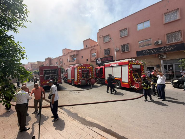 Incendie dévastateur ravage un entrepôt de bois dans la zone industrielle de Marrakech – Photos