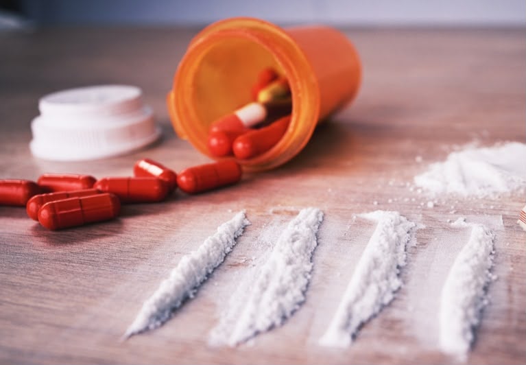 Tanger : deux personnes arrêtées pour suspicion de trafic de cocaïne et de psychotropes à Aknayen