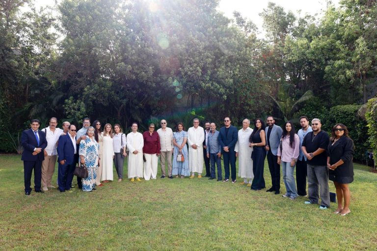 Casablanca.. Aziz Akhannouch rencontre des artistes marocains pour discuter des défis du secteur – Photos