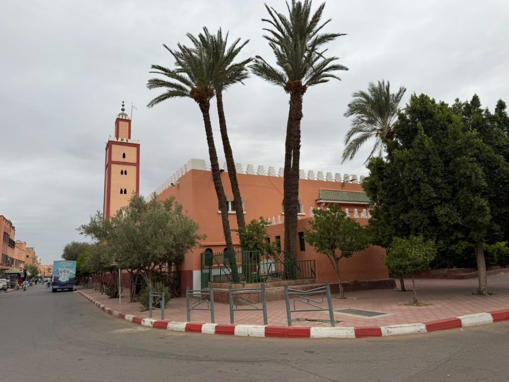 HIBAPRESS reporte un retard dans la nomination d'un imam pour la mosquée Al-Karmaa à Marrakech