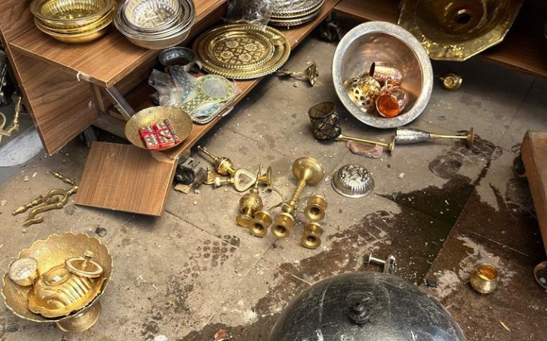 Marrakech.. 3 touristes étrangers blessés et la façade d'un magasin détruite dans un accident de la circulation sur la place des Guérisseurs