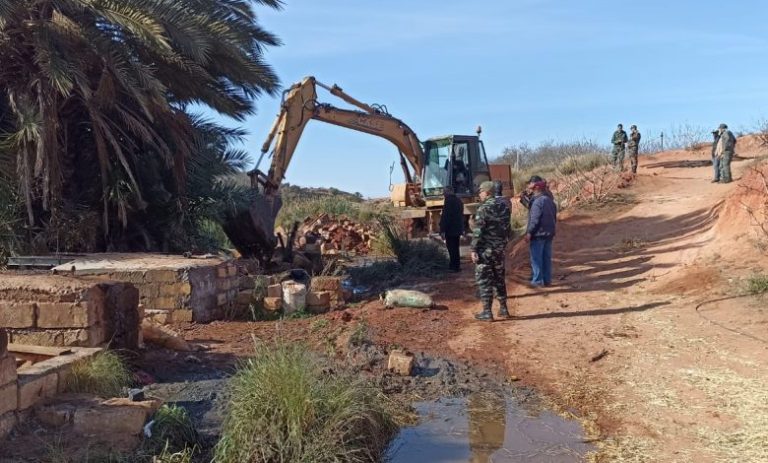 HIBAPRESS : La gendarmerie d'Ouled Abbou saisit du matériel utilisé pour le vol d'eau de l'Oued Oum Er-Rbia