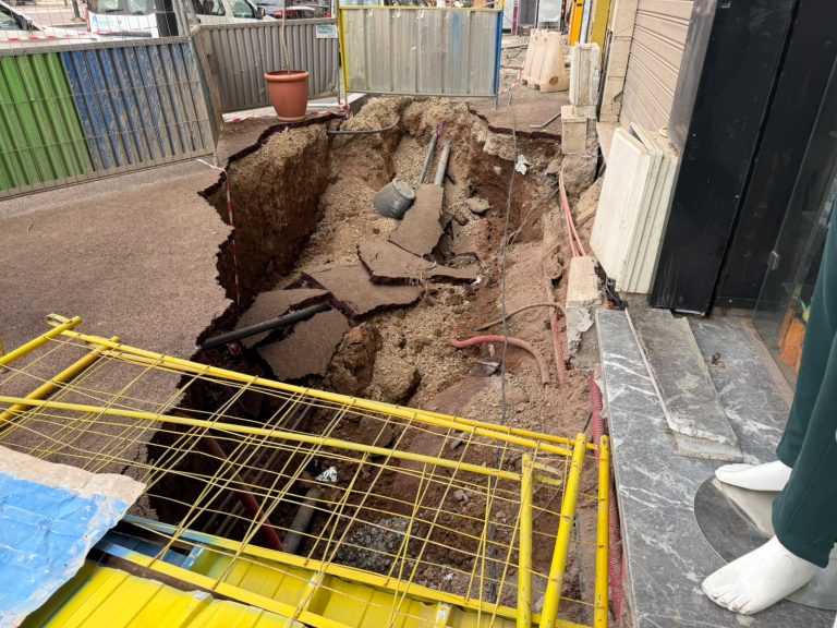 Marrakech : une explosion de conduite d'eau provoque d'importants dégâts matériels