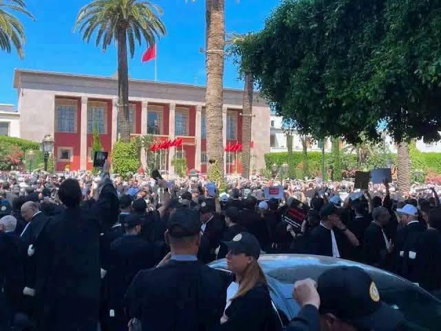 Les jeunes avocats au Maroc renouvellent leur attachement à l'escalade à la veille d'une réunion décisive