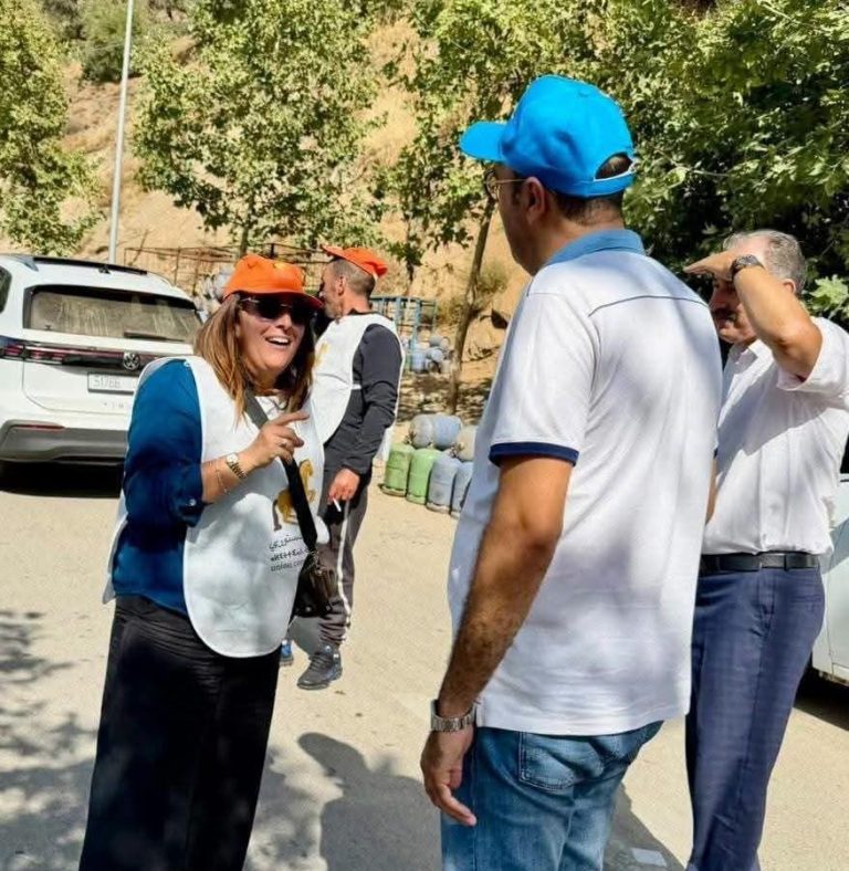 Al Hoceima.. Atmosphère amicale entre les candidats du Parti de la Colombe, du Cheval et de l'Épi pendant la campagne