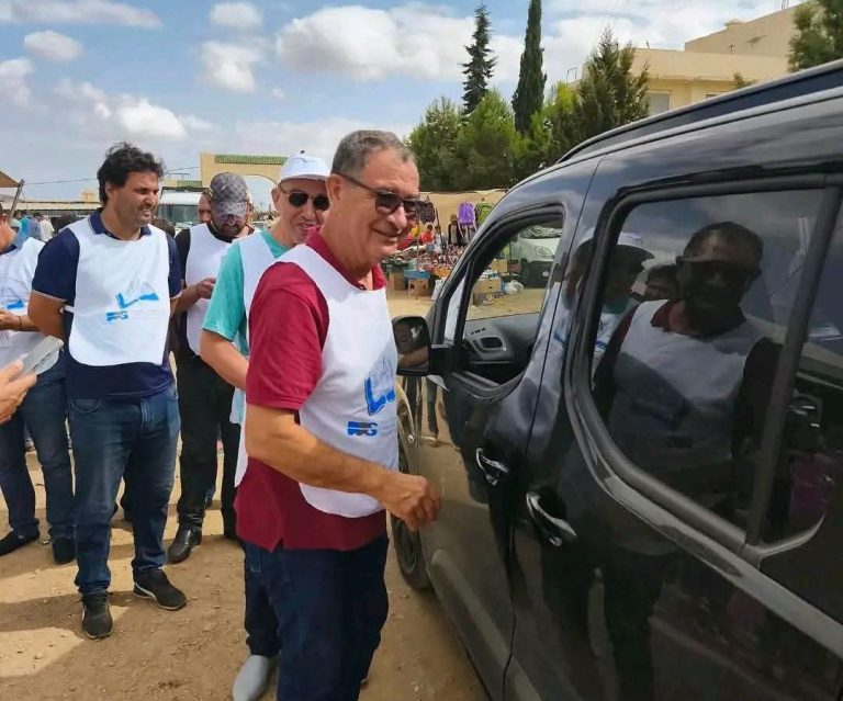 Le candidat à Al Hoceïma, Mohamed Boudra, arrive à Tamassint dans un climat d'accueil de la population