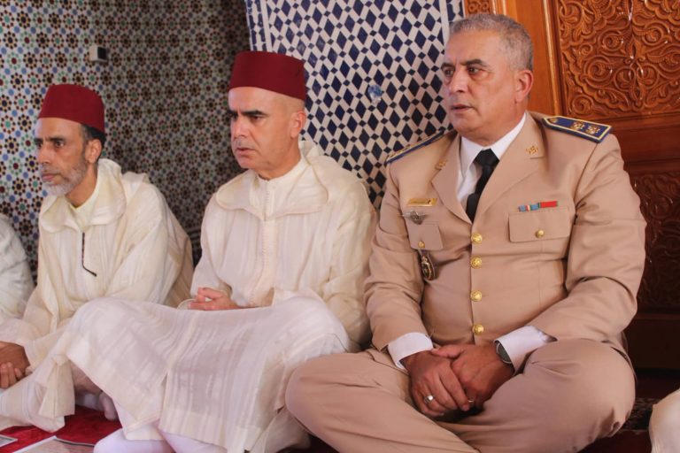Guelmim.. Le Wali de la province préside une cérémonie religieuse à l'occasion du 28ème anniversaire du décès du Roi Hassan II