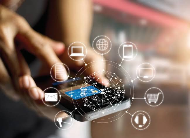 Le tribunal de première instance d'Al Hoceïma ordonne le blocage de pages sur les réseaux sociaux