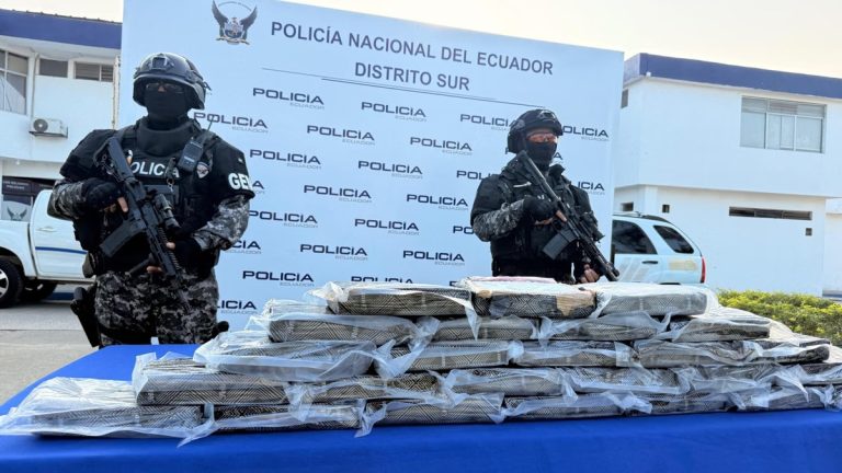 L'Équateur.. Saisie de 200 kg de cocaïne dans une conteneur de bananes à destination de Tanger